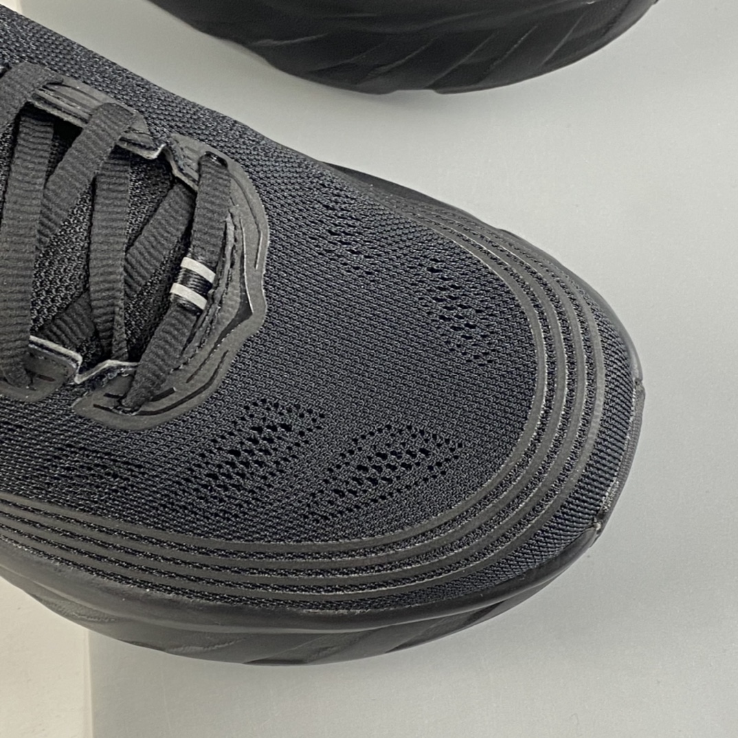 P300  HOKA ONE ONE Bondi 6 余文乐同款 机能缓震跑鞋 1019269-BBLC