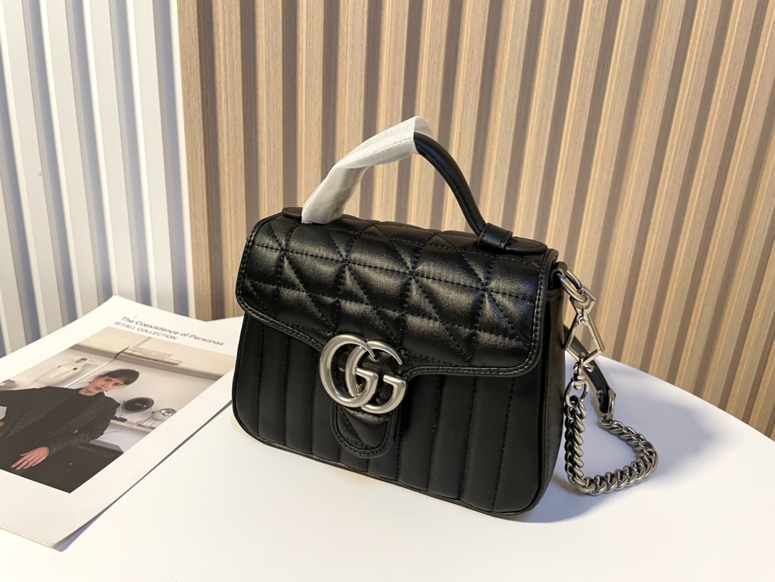 CHANEL  Shoulder Bag Matlasse Coco Mark Lambskin