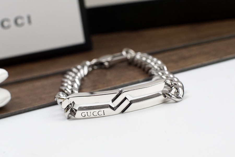 GUCCI古奇Hカップル手链 - 精湛な工芸とユニークデザイン