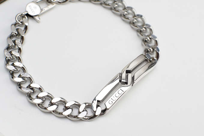 GUCCI古奇Hカップル手链 - 精湛な工芸とユニークデザイン