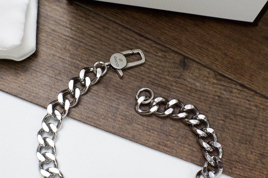 GUCCI古奇Hカップル手链 - 精湛な工芸とユニークデザイン