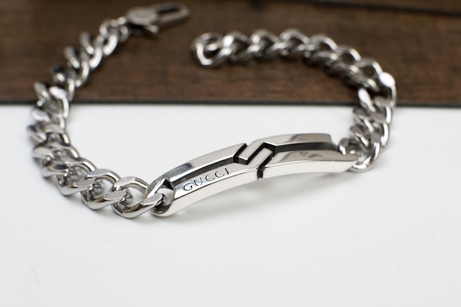 GUCCI古奇Hカップル手链 - 精湛な工芸とユニークデザイン