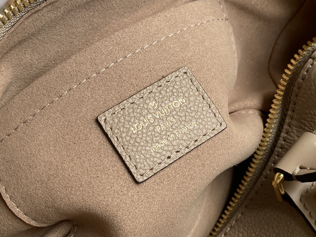 Louis Vuitton Haute Couture Classic Luxury Handbag Shoulder Crossbody 9