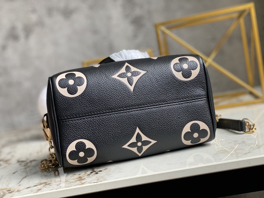 Louis Vuitton Haute Couture Classic Luxury Handbag Shoulder Crossbody 4