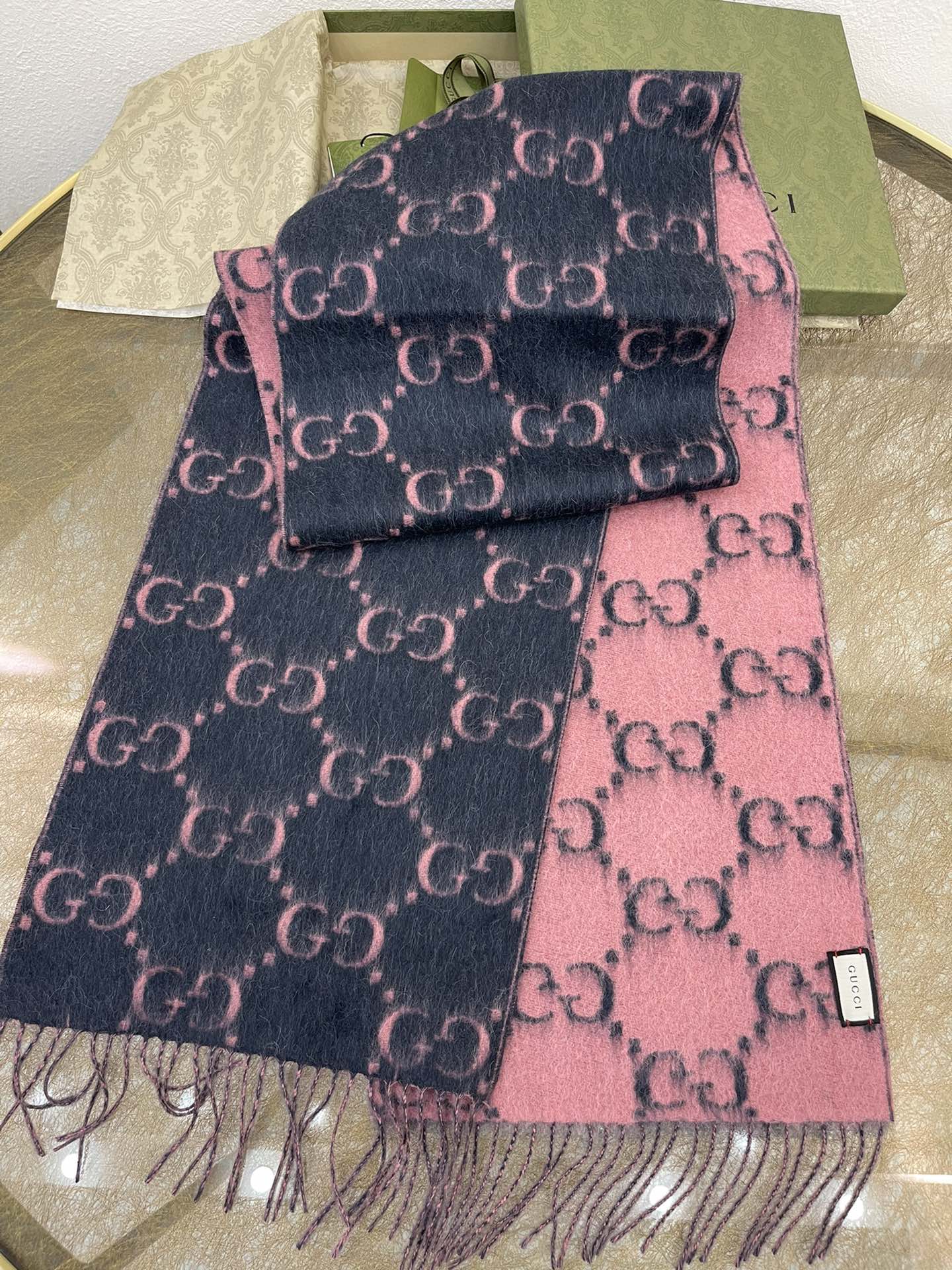 GUCCI古驰GG钻石菱格纹羊驼毛羊毛混纺围巾