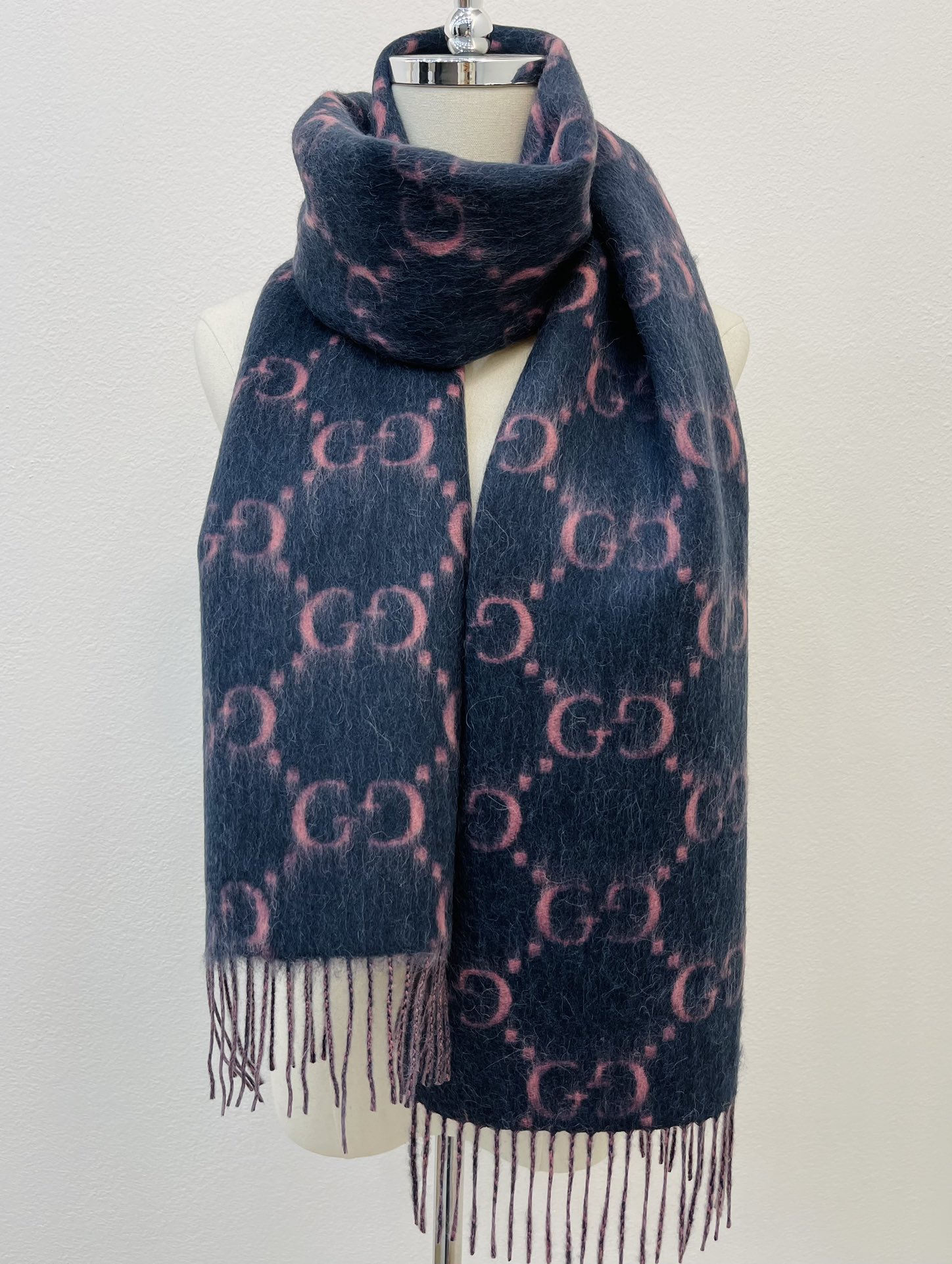 GUCCI古驰GG钻石菱格纹羊驼毛羊毛混纺围巾