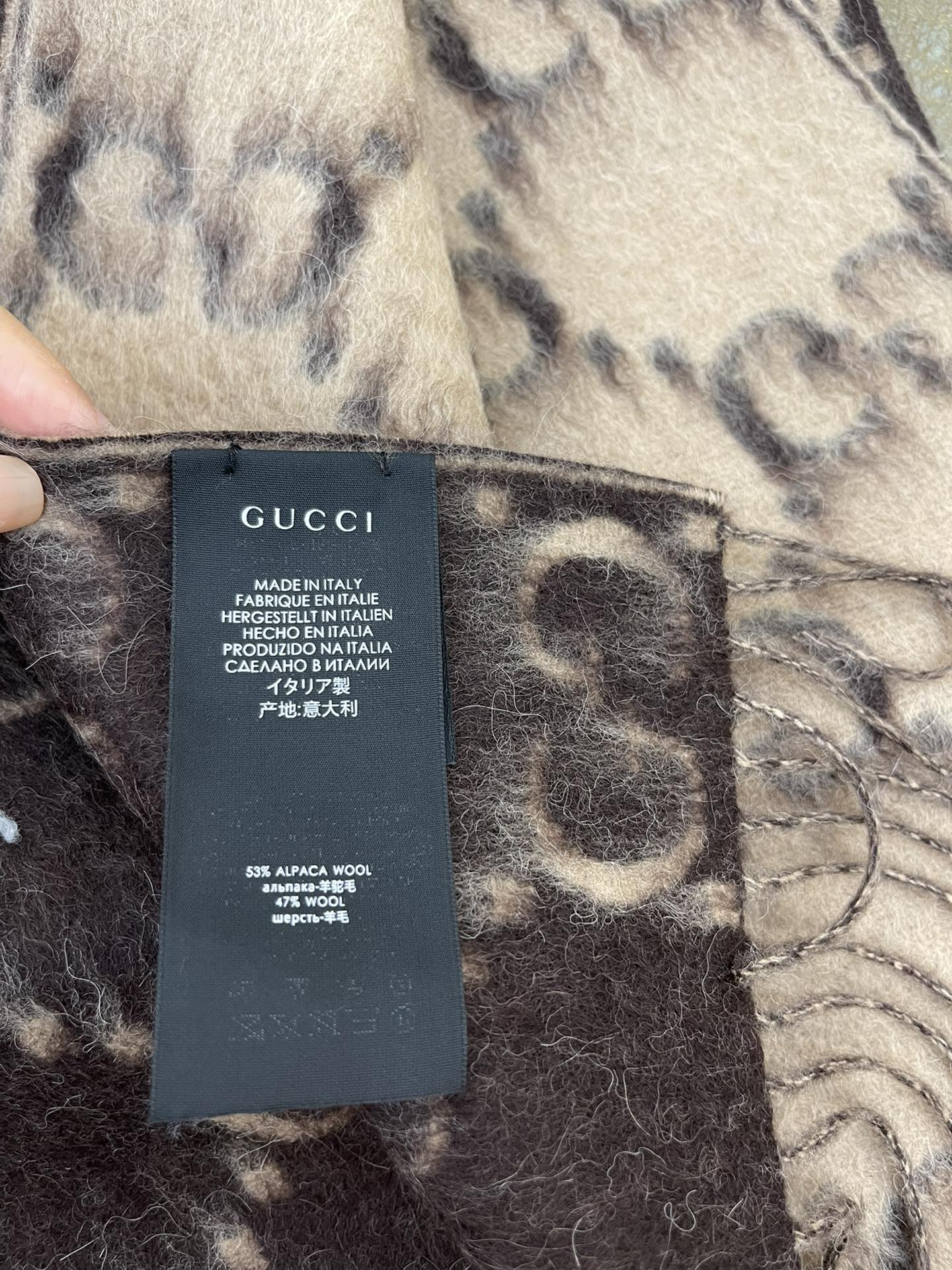 GUCCI古驰GG钻石菱格纹羊驼毛羊毛混纺围巾