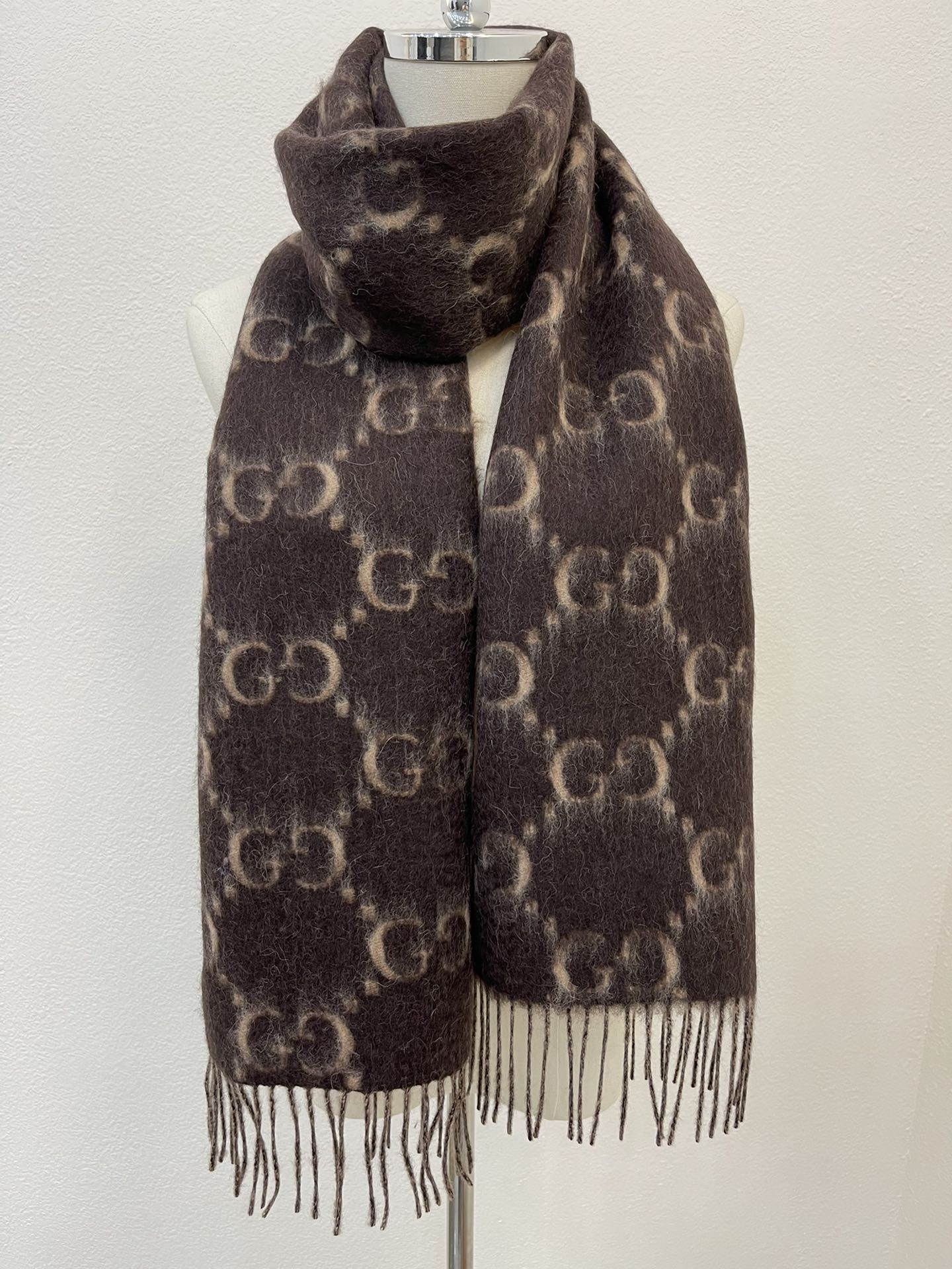 GUCCI古驰GG钻石菱格纹羊驼毛羊毛混纺围巾