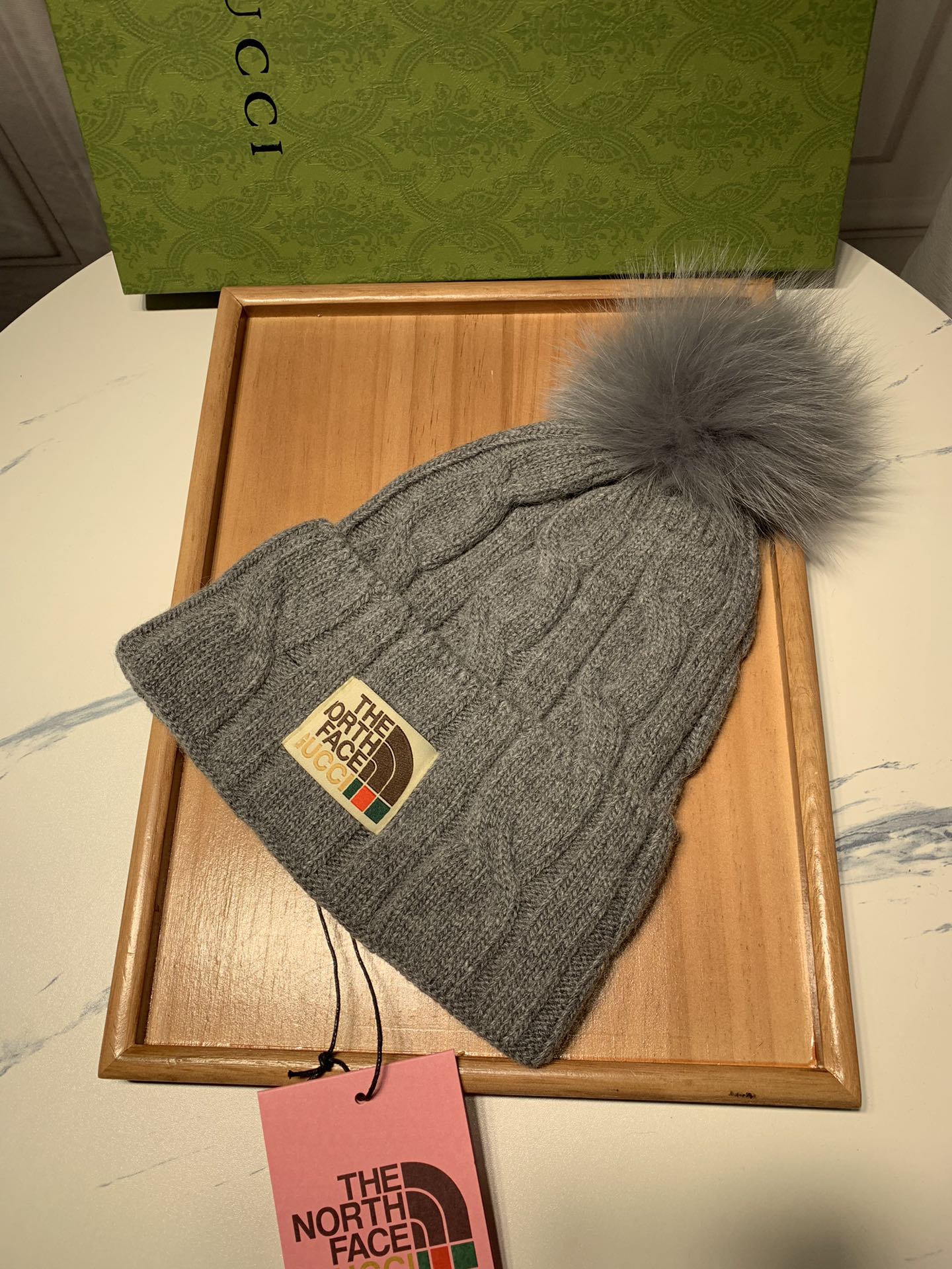 🌹。G家。 【羊毛单帽-带狐狸毛球】客供小羊毛！珍贵典藏的灵魂帽子！客供色纱.每个颜色都非常好看！经典！