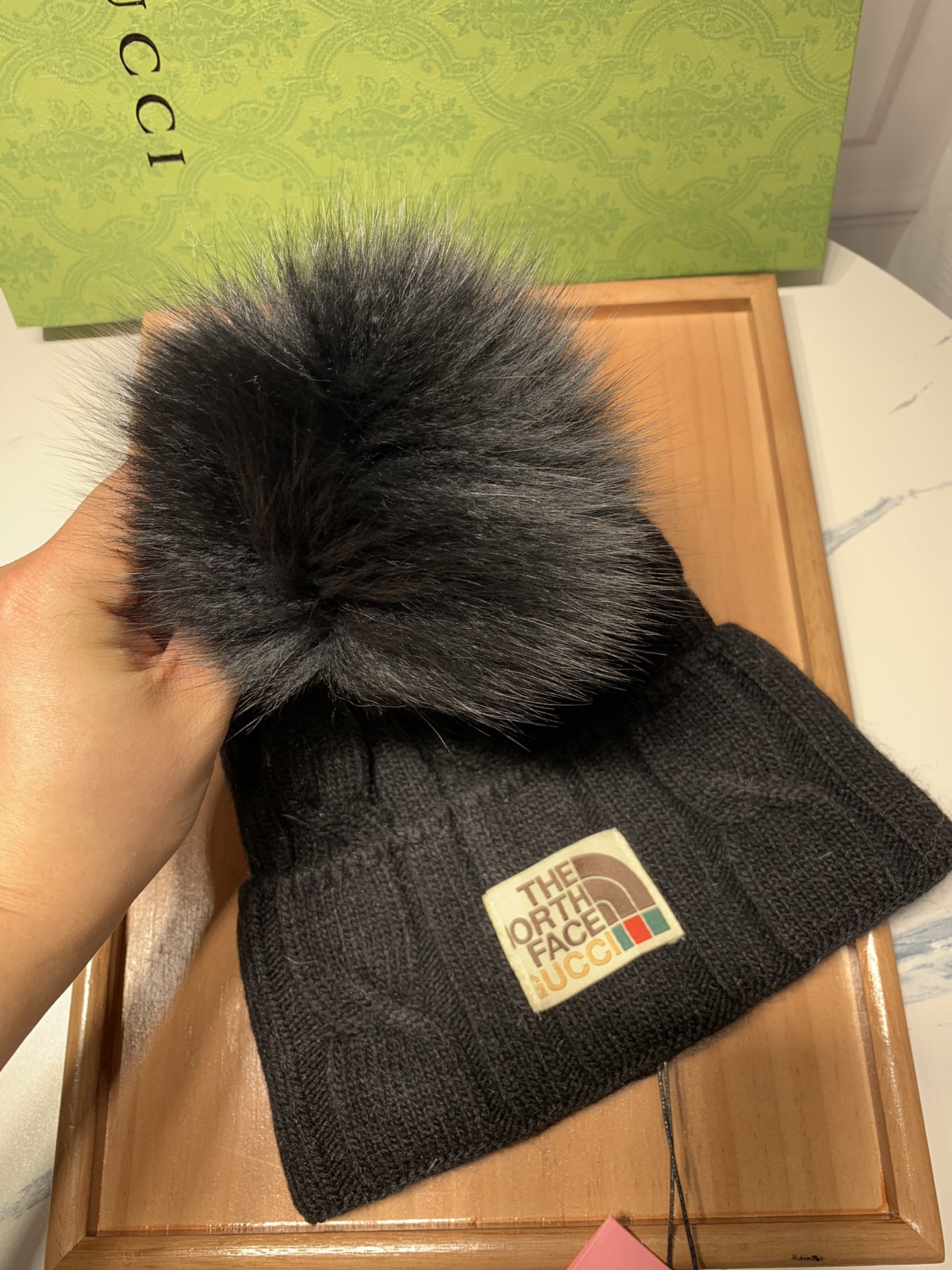 🌹。G家。 【羊毛单帽-带狐狸毛球】客供小羊毛！珍贵典藏的灵魂帽子！客供色纱.每个颜色都非常好看！经典！