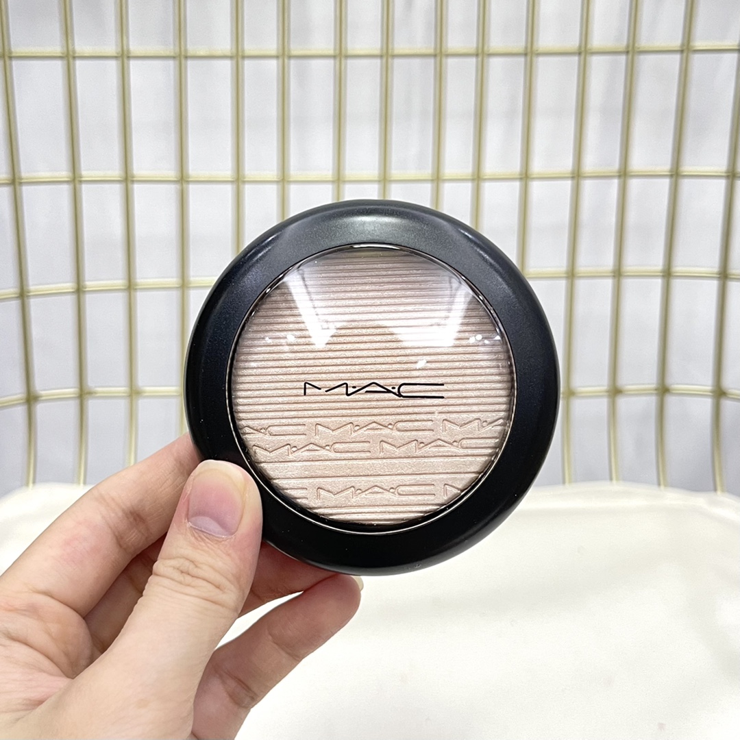 MAC Extra Dimension Skinfinish Highlighter - Double Gleam, Ginger Highlighting Powder 4 i1634231702 3511 2