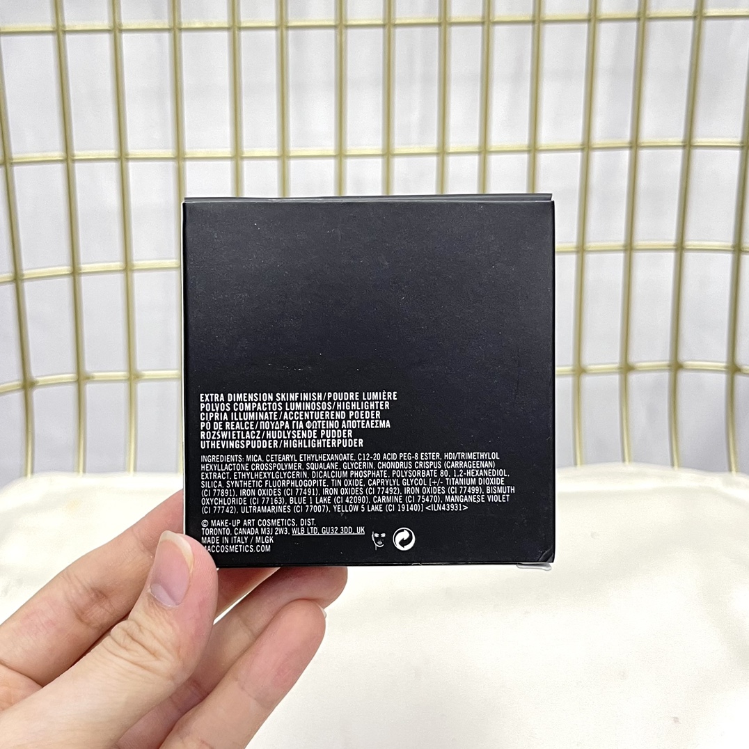 MAC Extra Dimension Skinfinish Highlighter - Double Gleam, Ginger Highlighting Powder 3 i1634231702 9512 1