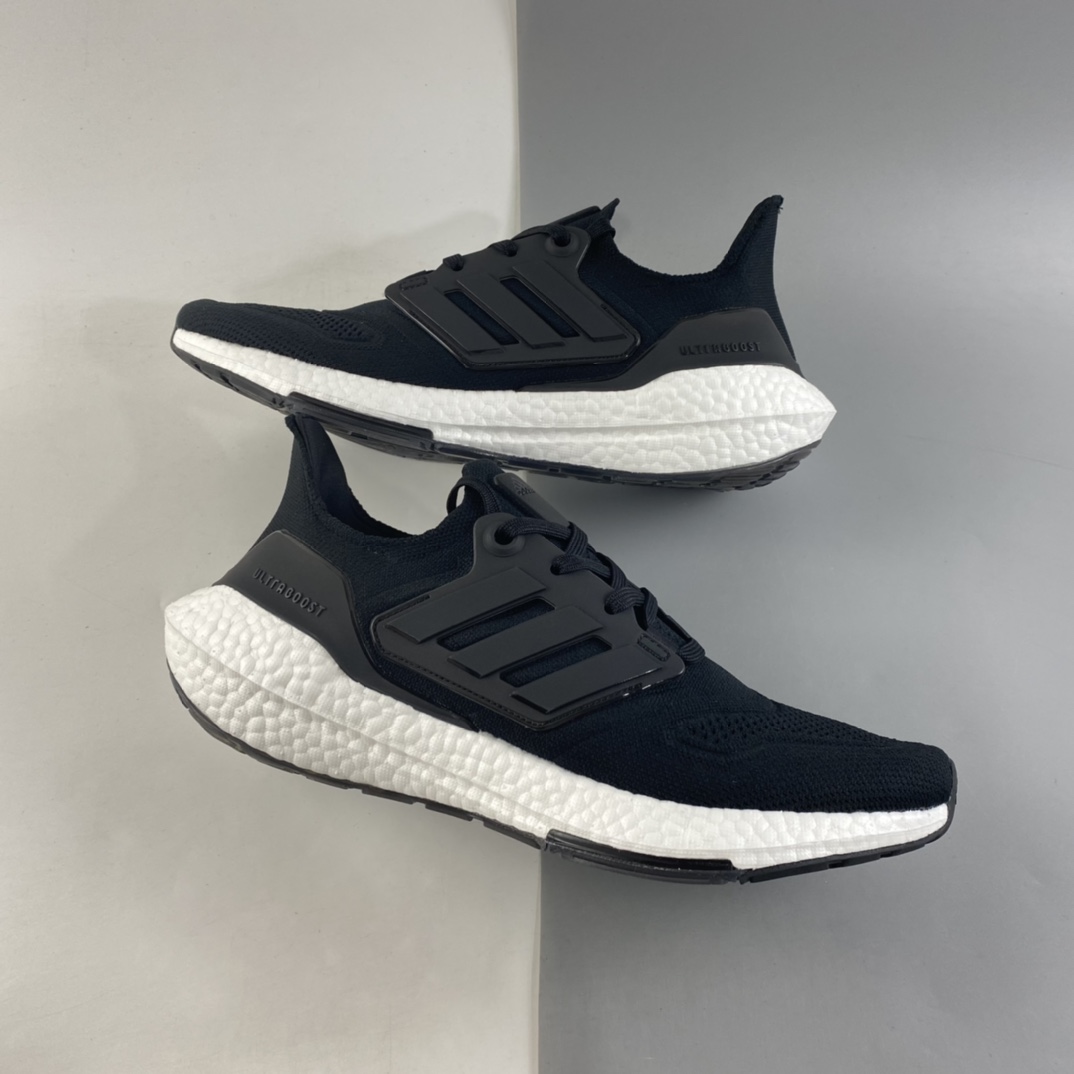 P240  Adidas  Ultra Boost 22 Consortium 阿迪达斯新款8.0厚底爆米花跑鞋 GX3062