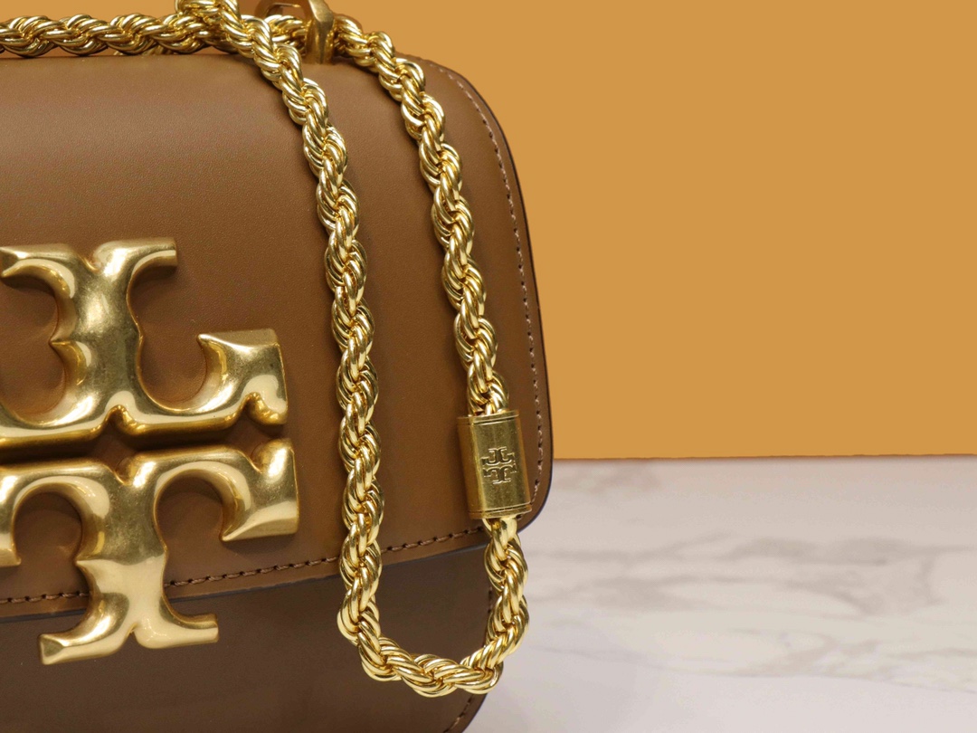 Tory Burch ～TB73589新款小号豆腐包 棕色 链条可以单肩和斜挎两用 夸张的大双T五金 透露出包包的