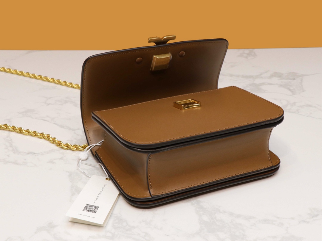 Tory Burch ～TB73589新款小号豆腐包 棕色 链条可以单肩和斜挎两用 夸张的大双T五金 透露出包包的