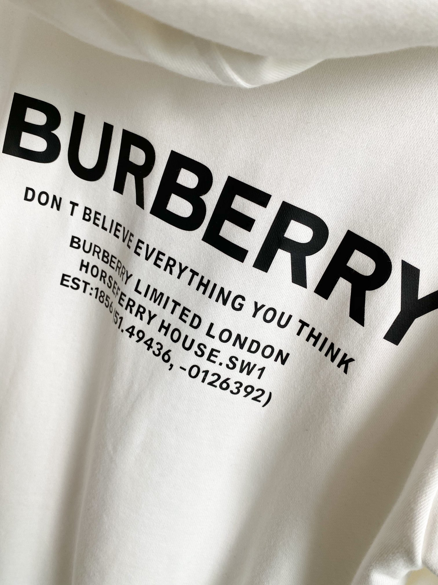 Áo Hoodie Burberry