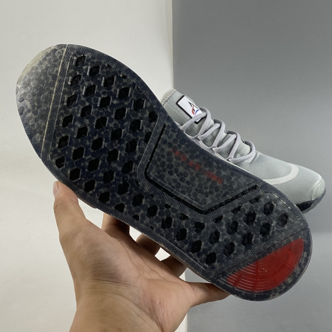 P190  Adidas  NMD_R1 SPECTOO 阿迪三叶草低帮休闲爆米花跑步鞋 FY9044