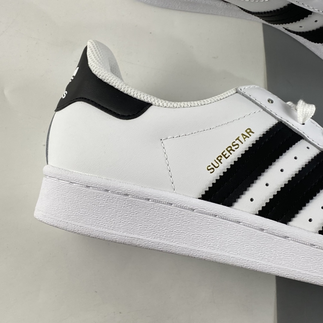 P180  Adidas  Originals Superstar 贝壳头休闲板鞋 EG4958