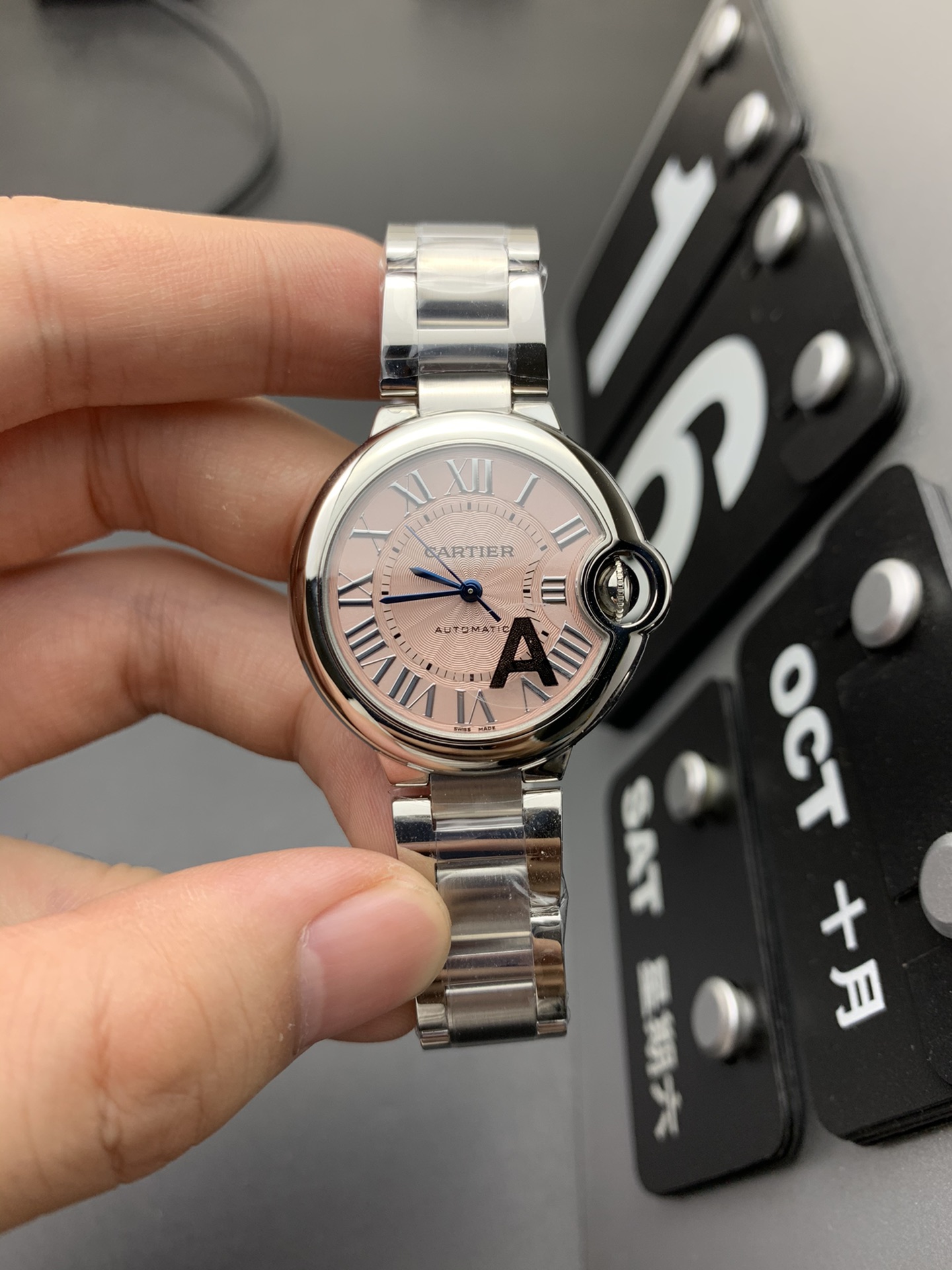 Cartier V6 33机械粉气球