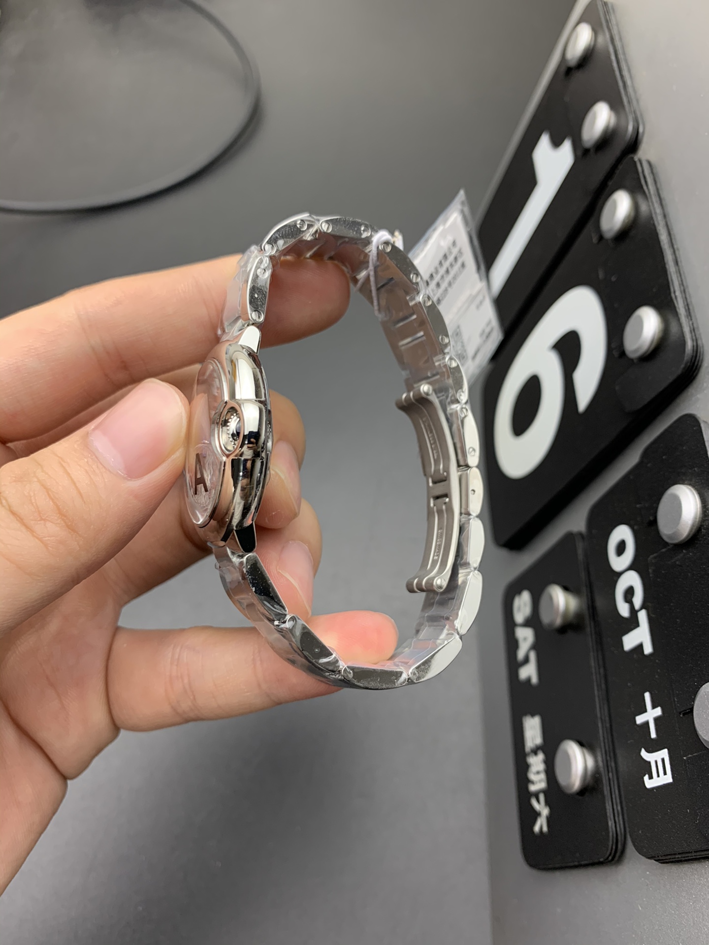 Cartier V6 33机械粉气球