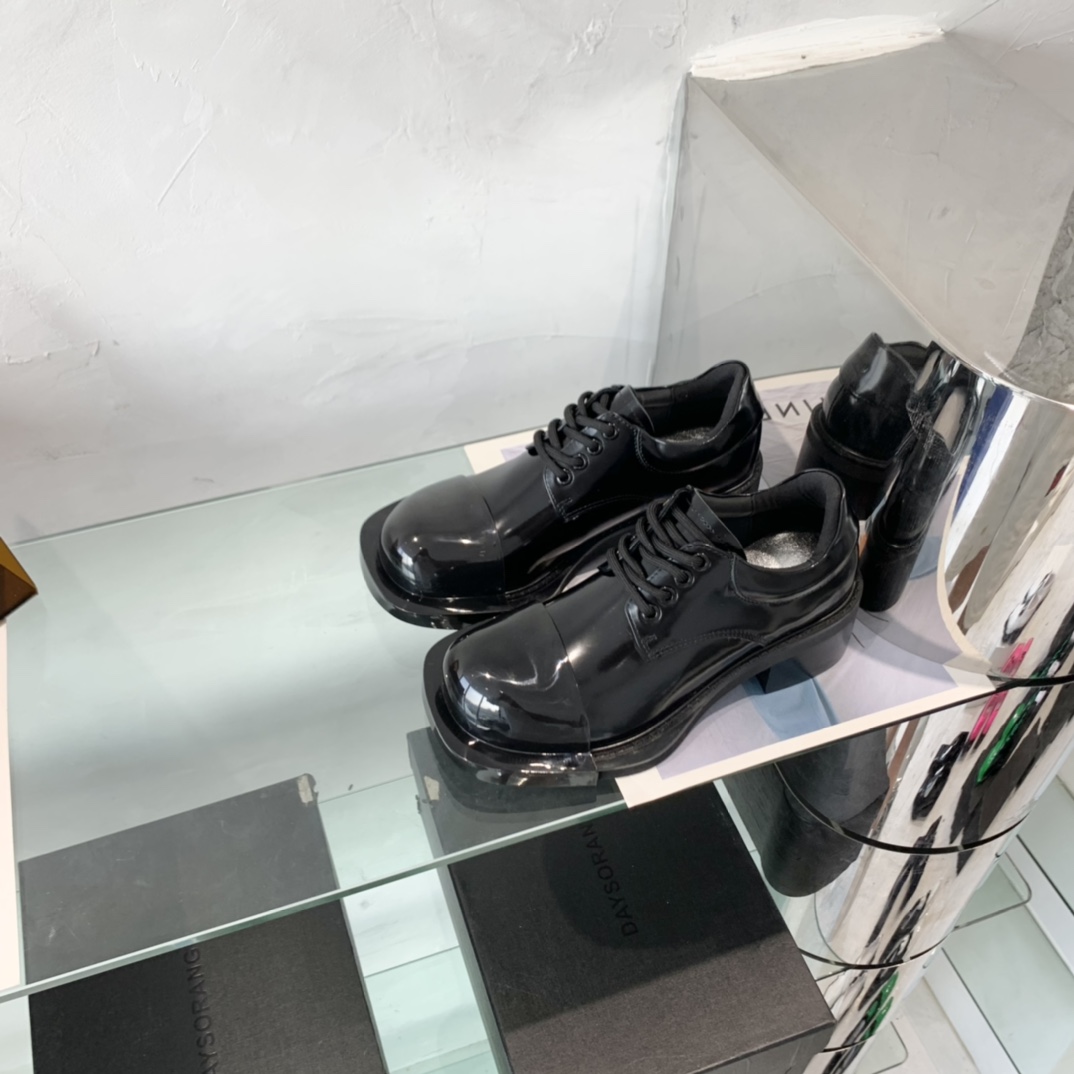 “High-End Dymonlatery Paints and Leather Shoes with Original Layout Development” - 图片 5