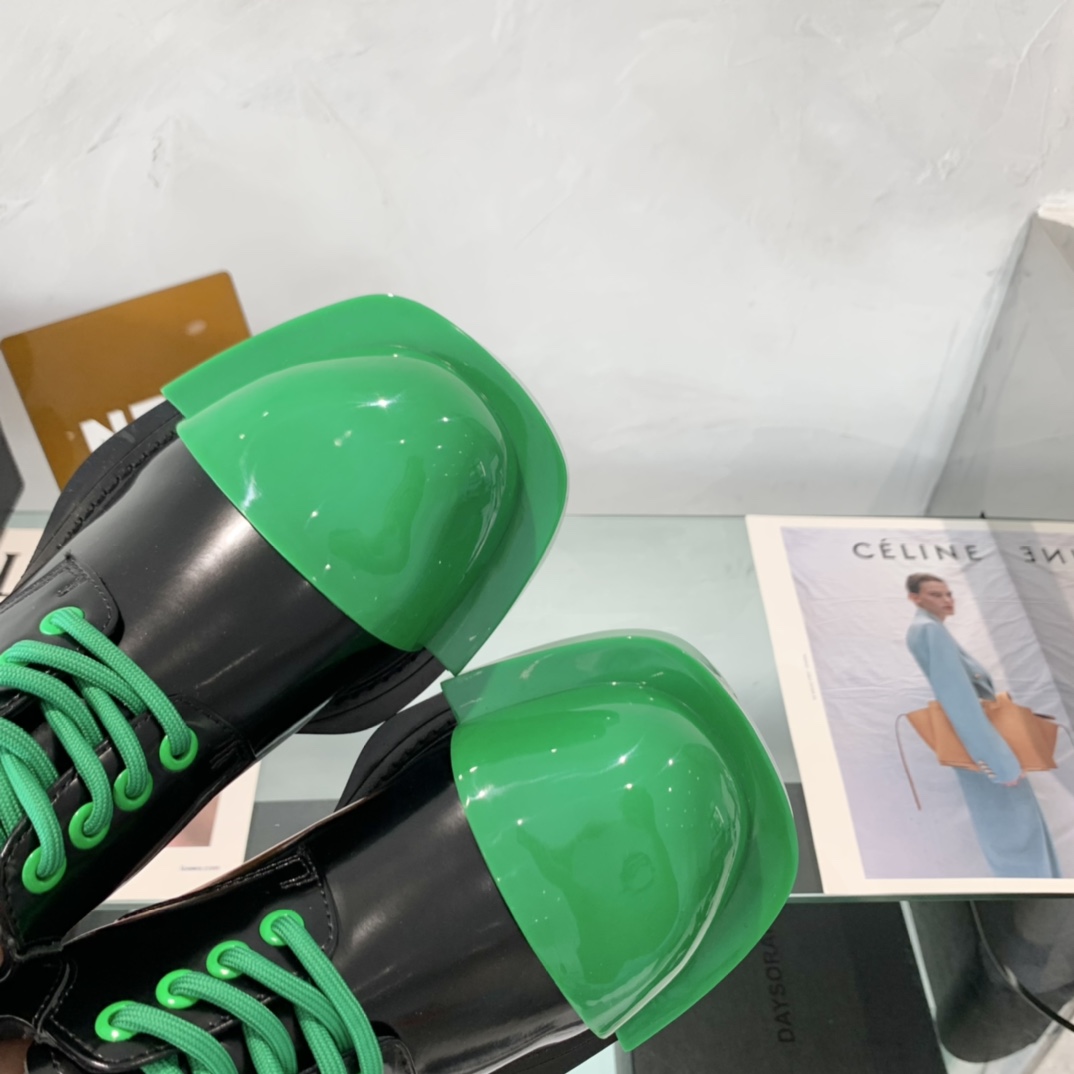 “High-End Dymonlatery Paints and Leather Shoes with Original Layout Development” - 图片 6