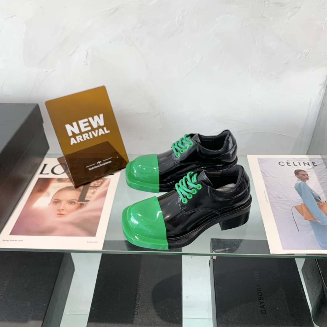 “High-End Dymonlatery Paints and Leather Shoes with Original Layout Development” - 图片 2