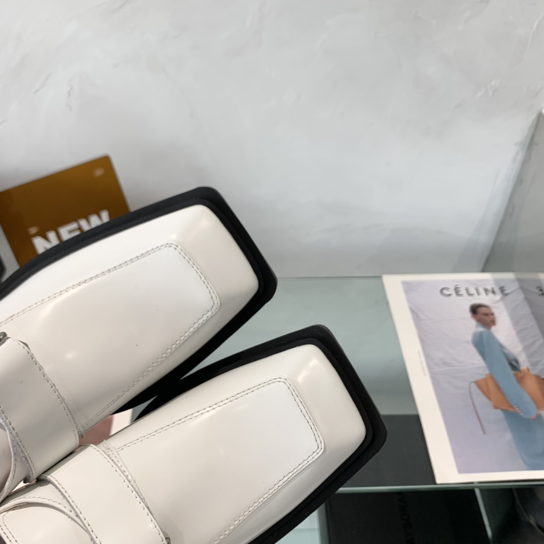“High-End Dymonlatery Paints and Leather Shoes with Original Layout Development” - 图片 6
