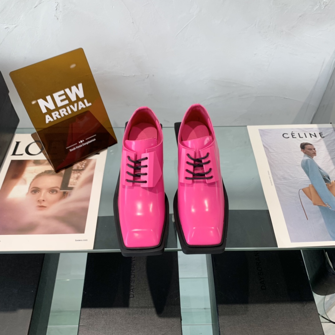 “750 Dymonlatery Paints, Leather Shoes, Original Layout Development: Code 35-39”
