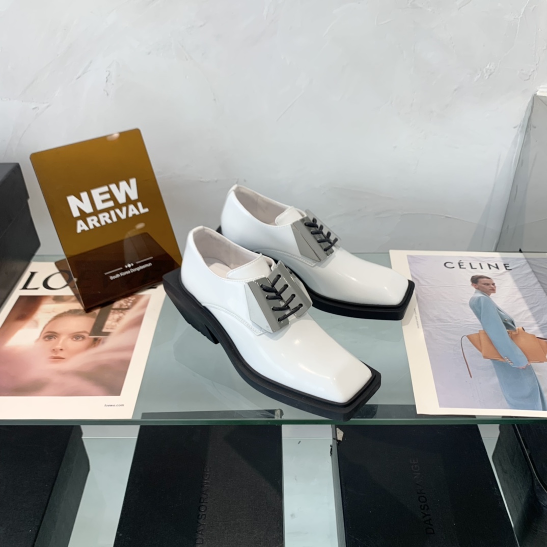 “High-End Dymonlatery Paints and Leather Shoes with Original Layout Development” - 图片 3