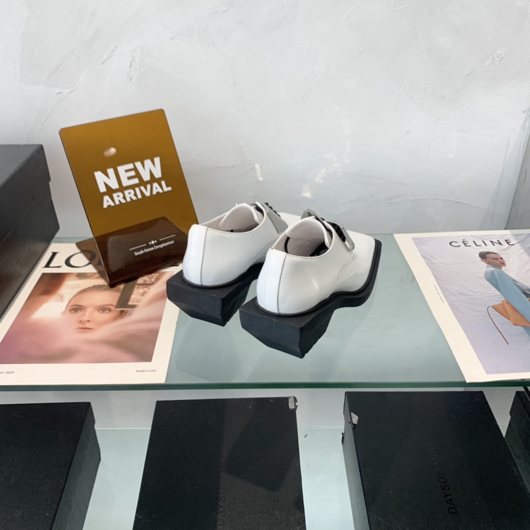 “High-End Dymonlatery Paints and Leather Shoes with Original Layout Development” - 图片 7