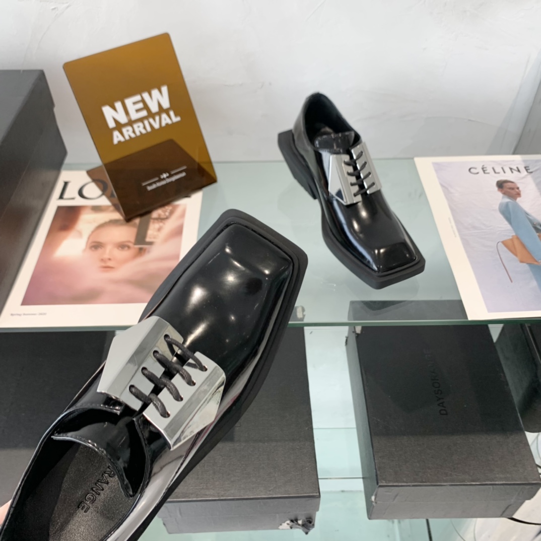 “High-End Dymonlatery Paints and Leather Shoes with Original Layout Development” - 图片 8