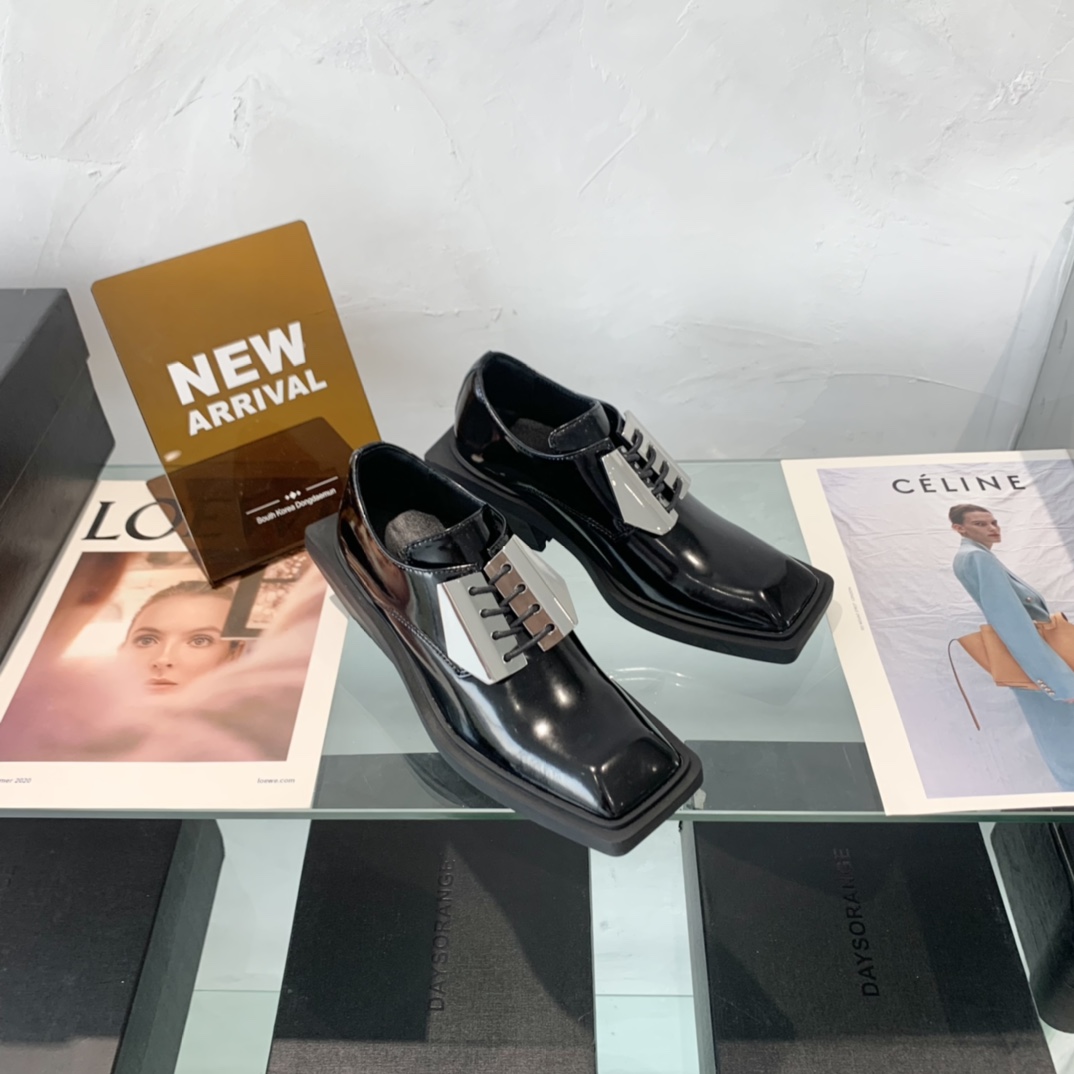 “High-End Dymonlatery Paints and Leather Shoes with Original Layout Development” - 图片 3