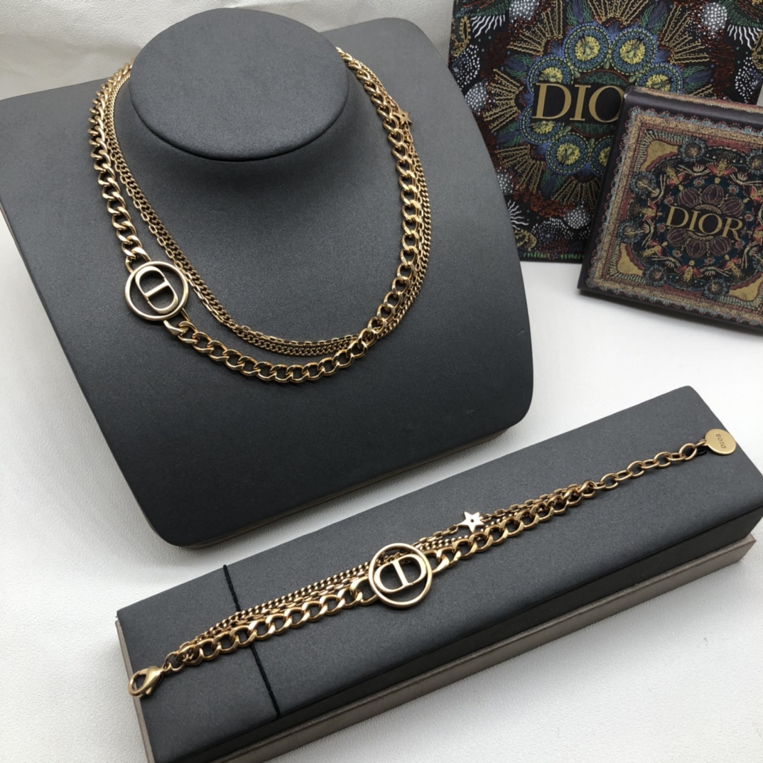 Dior Jewelry Necklaces & Pendants