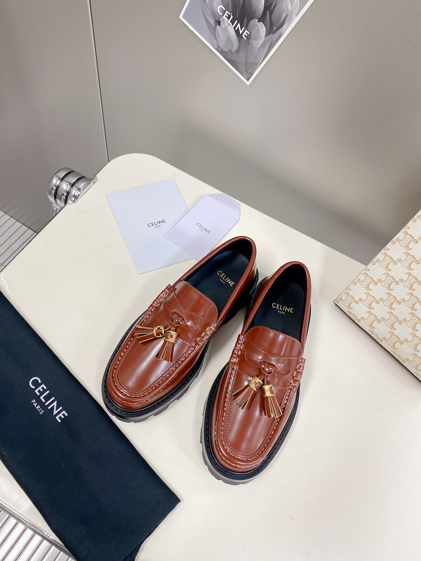 CELINE2023春夏乐福鞋专柜正