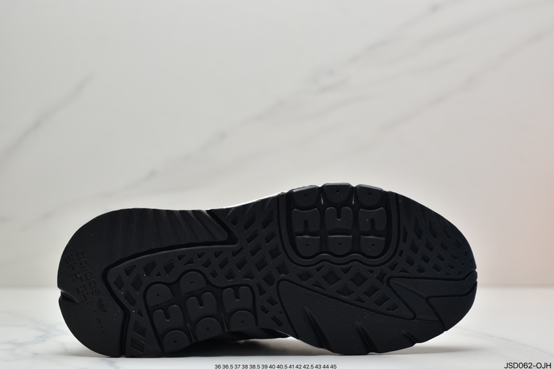 200 阿迪达斯Adidas Nite Jogger 复古休闲运动跑鞋FV3585