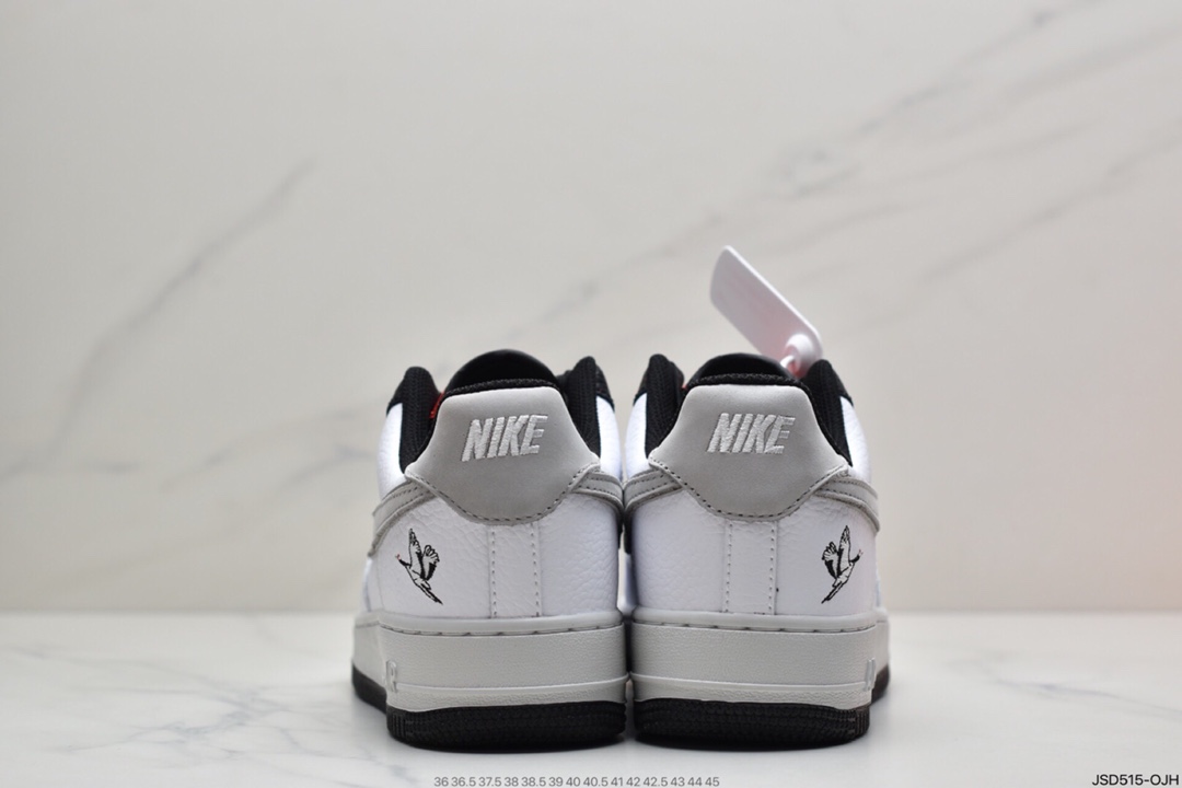 200 耐克NK Air Force 1’07 SE 空军一号低帮经典板鞋 黑红薄荷绿仙鹤 DA8482-100