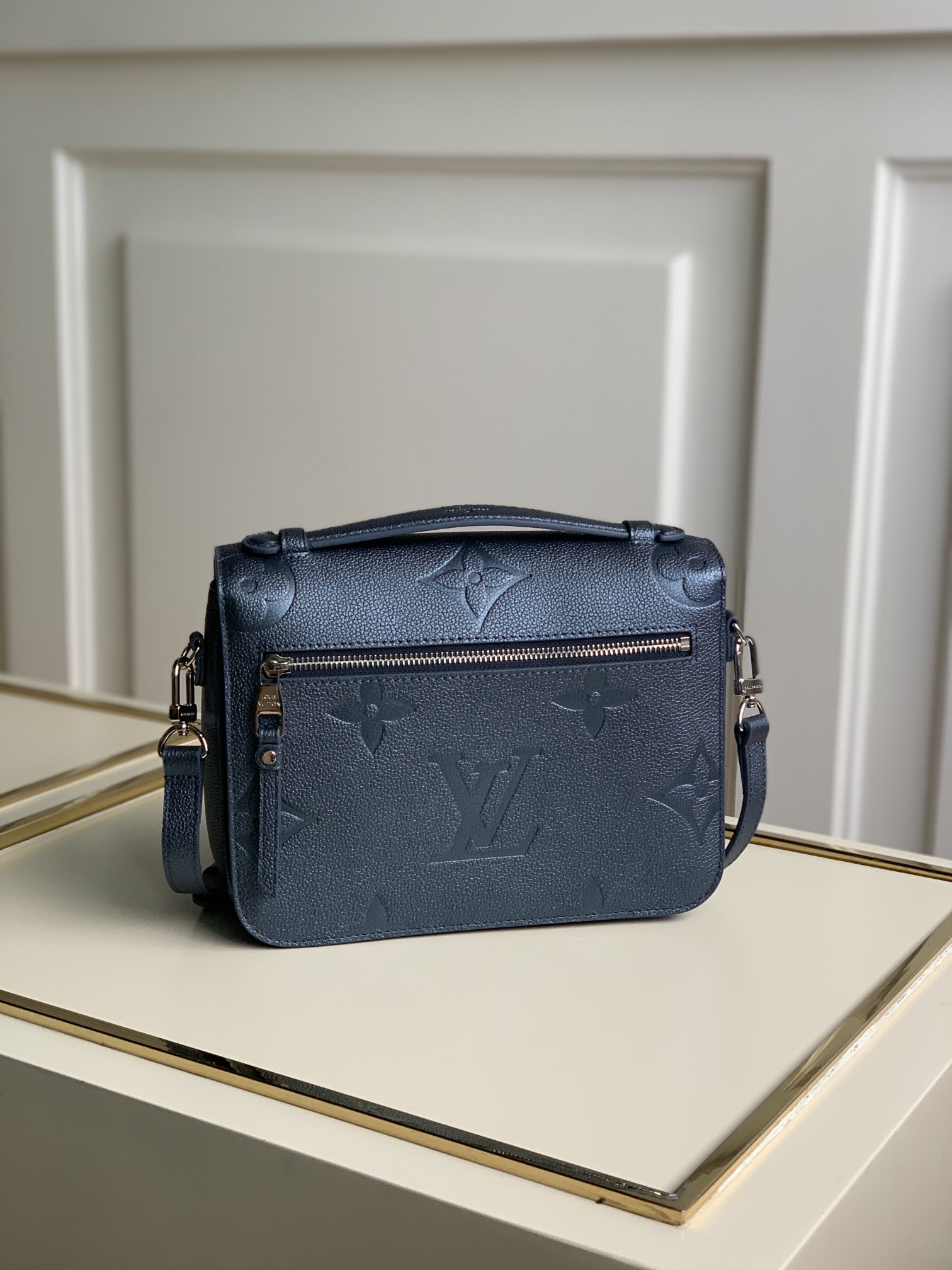 Louis Vuitton LV Pochette Metis bag M59211蓝色