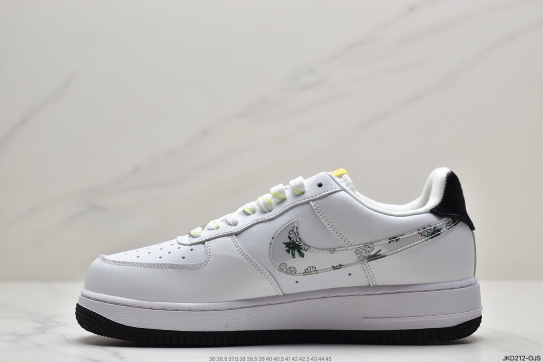 160 耐克Nike Air Force 1 采用白色皮革鞋面CW5859-100