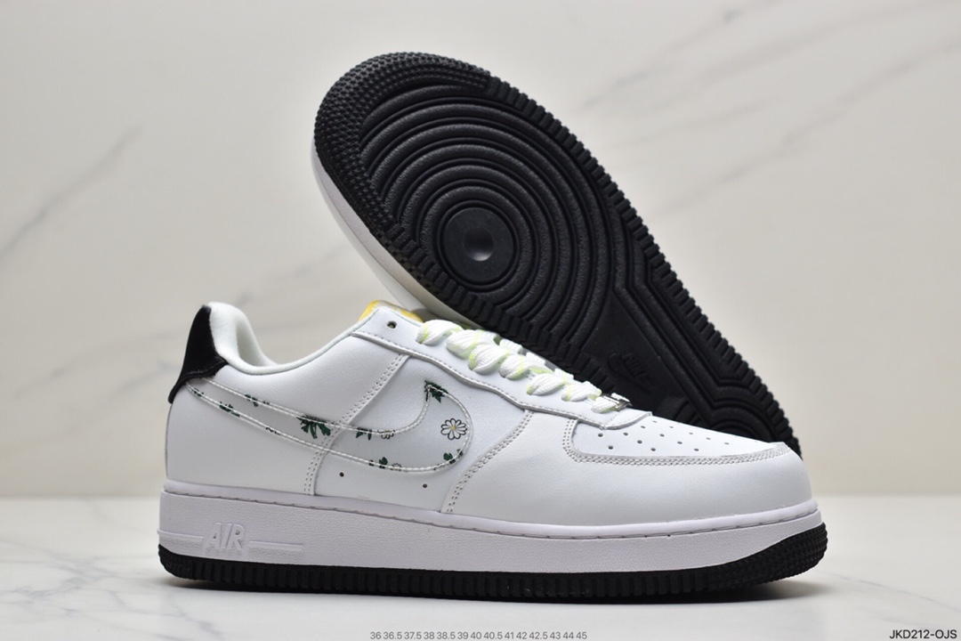 160 耐克Nike Air Force 1 采用白色皮革鞋面CW5859-100