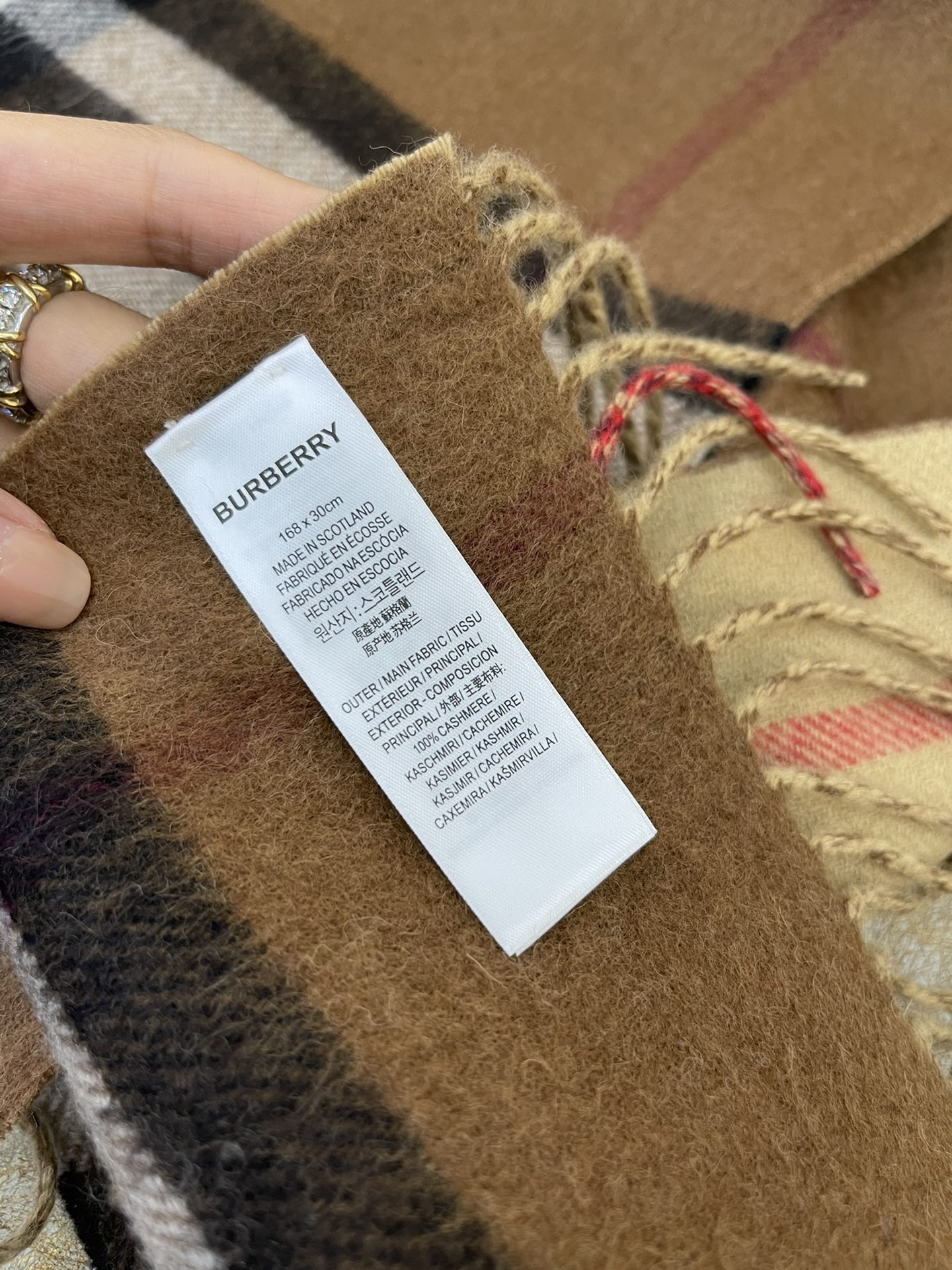 Burberry巴宝莉双色对比格纹羊绒围巾