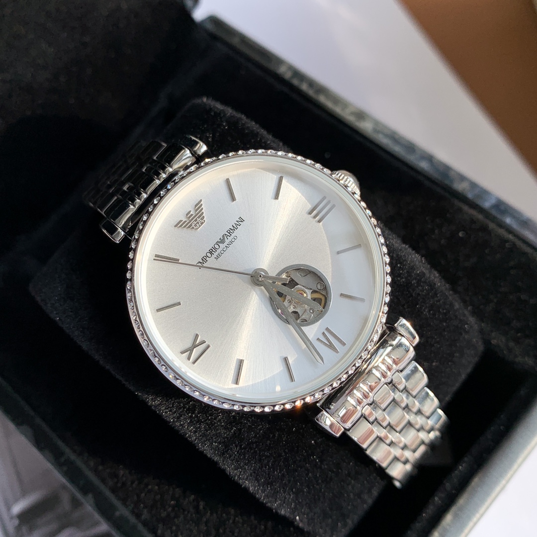 Часы Armani