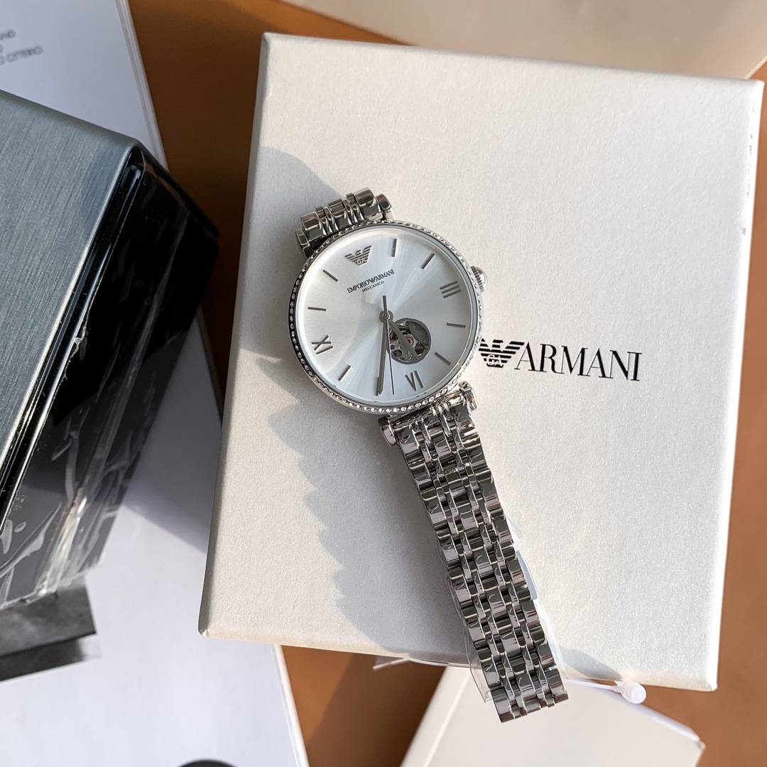 Часы Armani