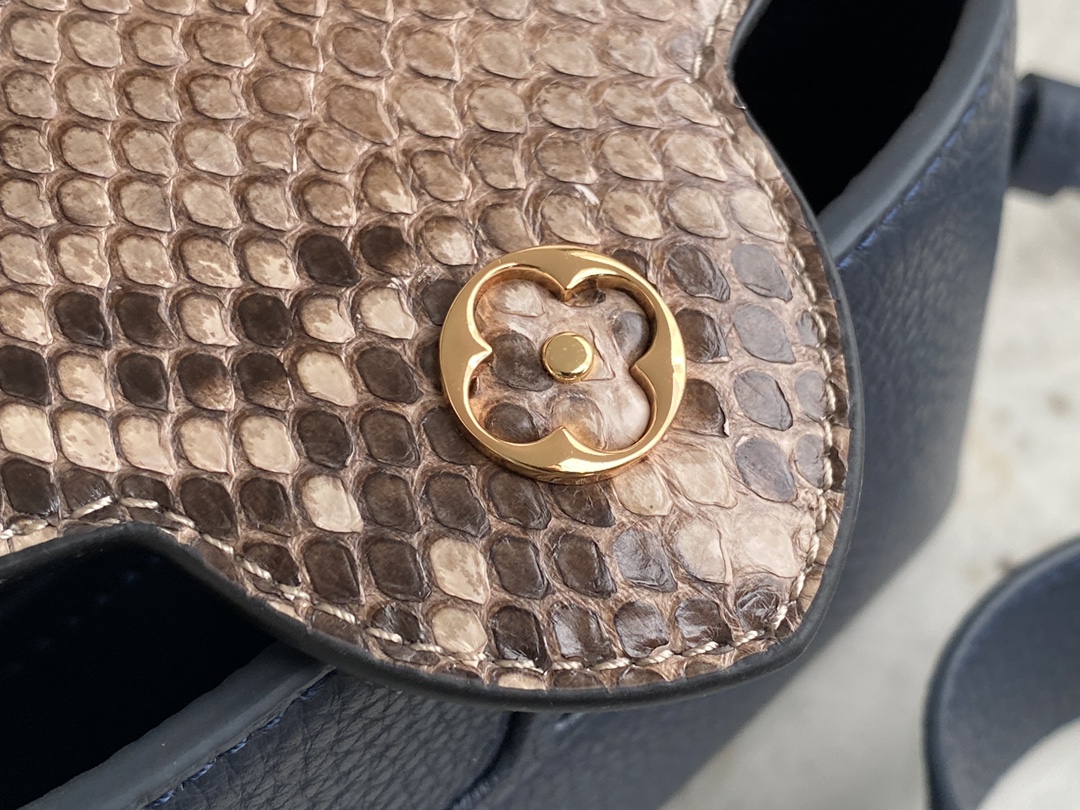 路易威登 Louis Vuitton 高定典藏经典高奢皮具手袋托特包斜挎包女包 #B6042AEE 7