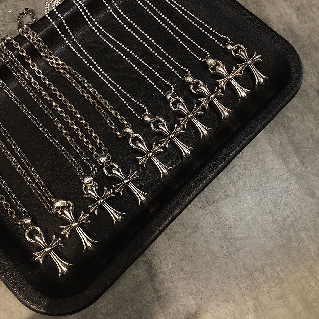 Chrome Hearts 𝐜𝐡𝐫𝐨𝐦𝐞 𝐡𝐞𝐚𝐫𝐭𝐬 克罗心 十字架