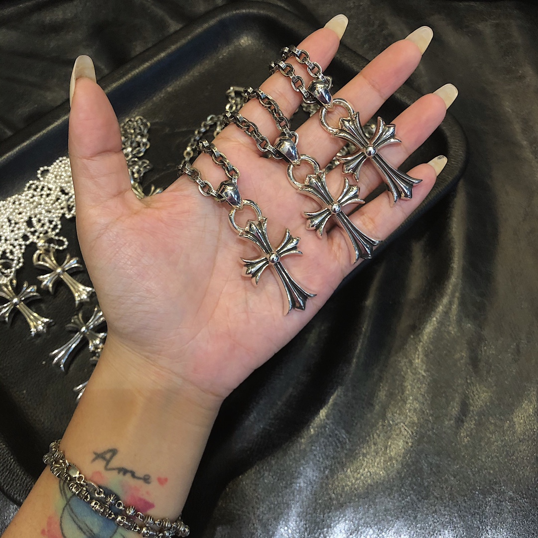 Chrome Hearts 𝐜𝐡𝐫𝐨𝐦𝐞 𝐡𝐞𝐚𝐫𝐭𝐬 克罗心 十字架