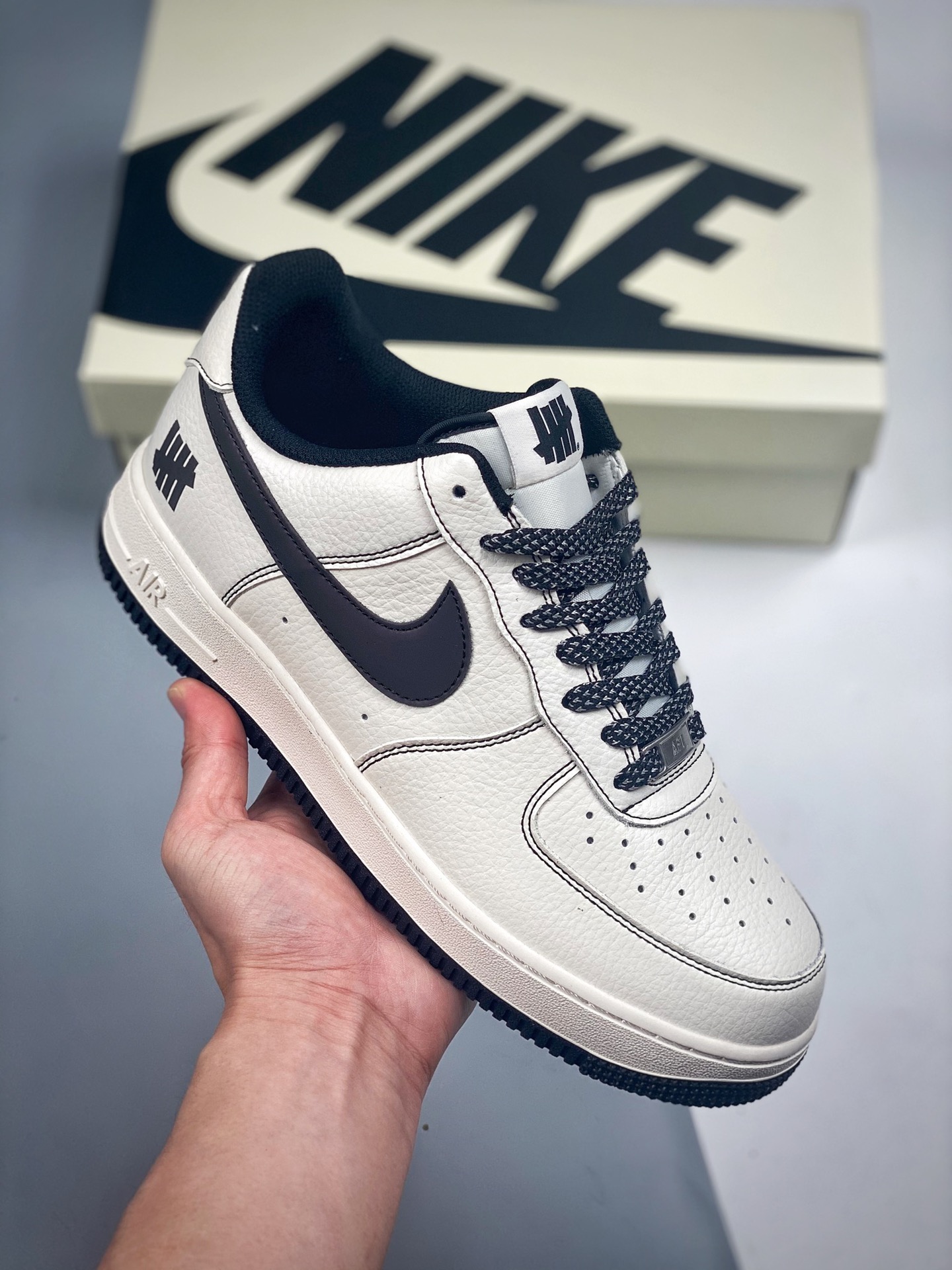 Air Force 1' 07 personalizado de colaboración de cinco líneas, horma y plantilla originales para un estilo auténtico de…
