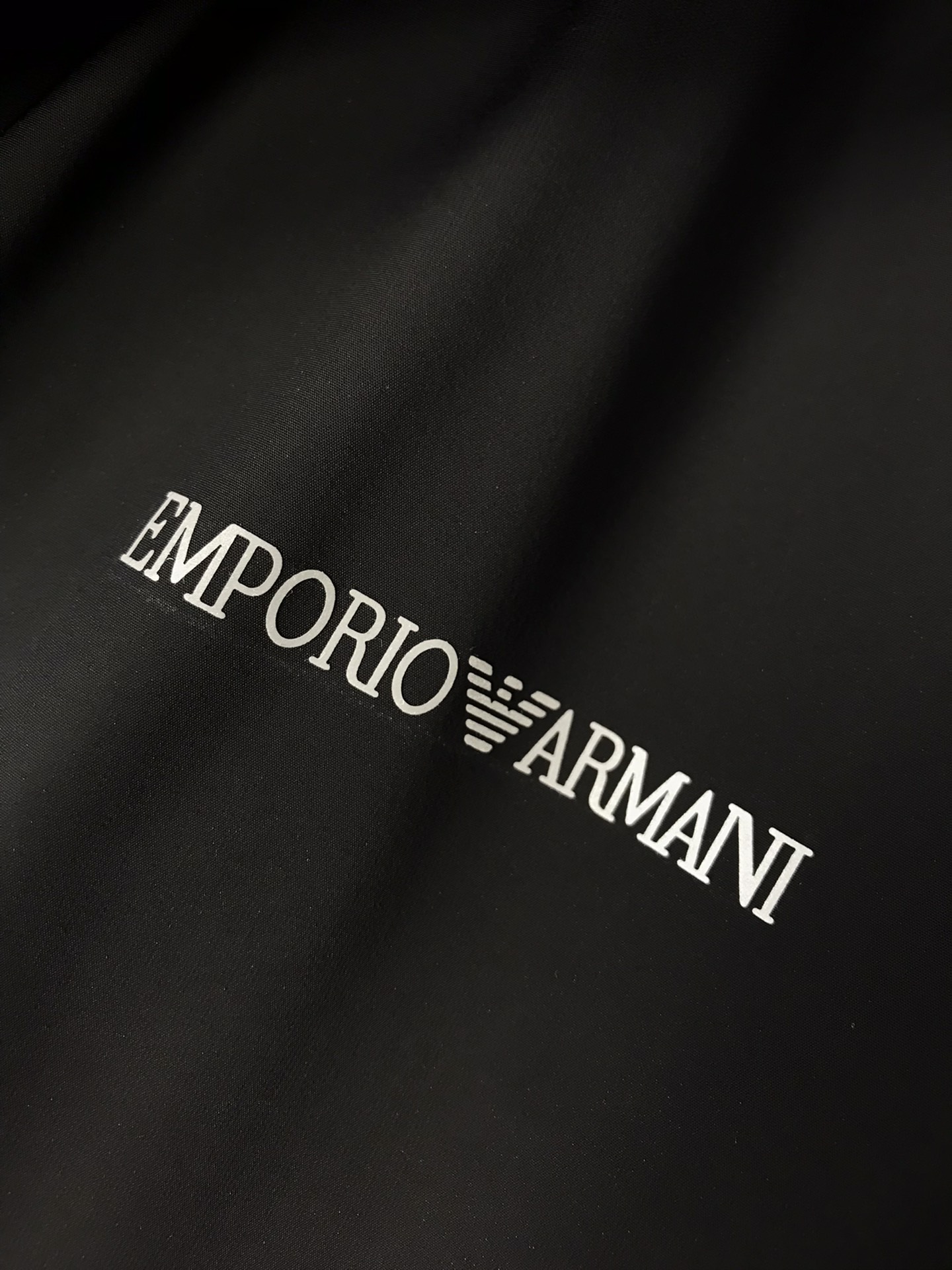 Armani**2024秋冬新款双面外套超A原单夹克风衣精选生物基聚酯纤维面料打造原料取自可再生资源爆款