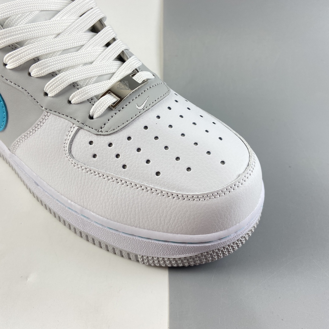 P220  NIKE Air Force 1 空军一号低帮运动休闲板鞋 DC8874-100