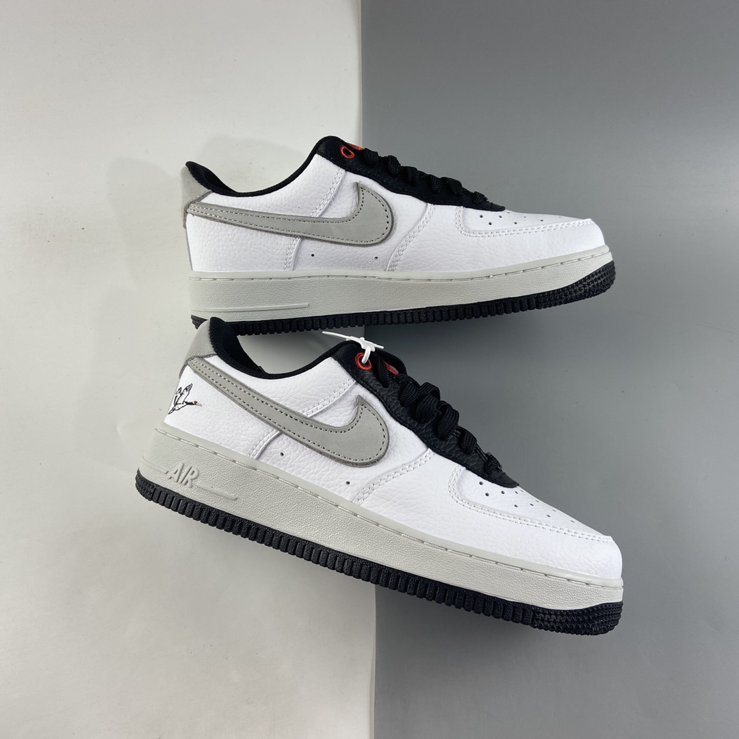 P220 NIKE Air Force 1’07 空军一号低帮休闲运动板鞋 DA8482-100